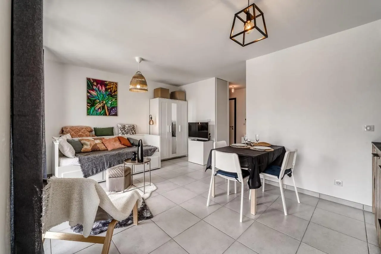 Emergence - Beautiful Studio For 2 People Balcony And Garage Annecy Apartment
