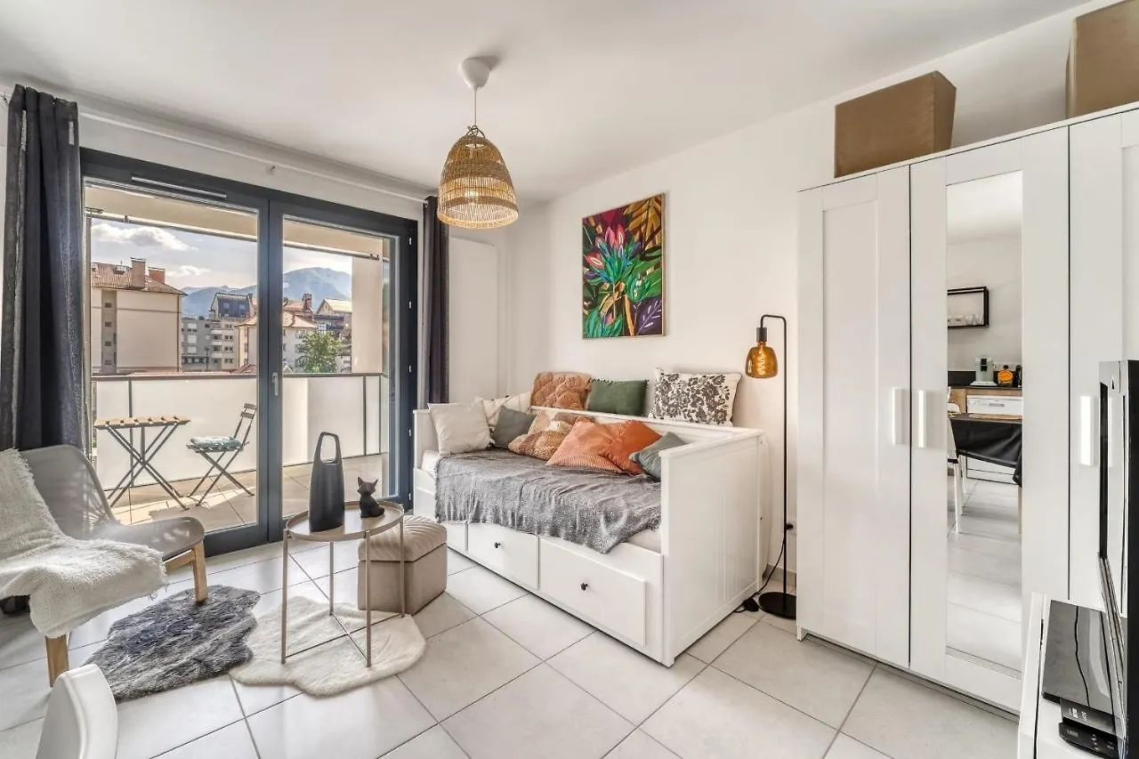 Emergence - Beautiful Studio For 2 People Balcony And Garage Annecy Apartment