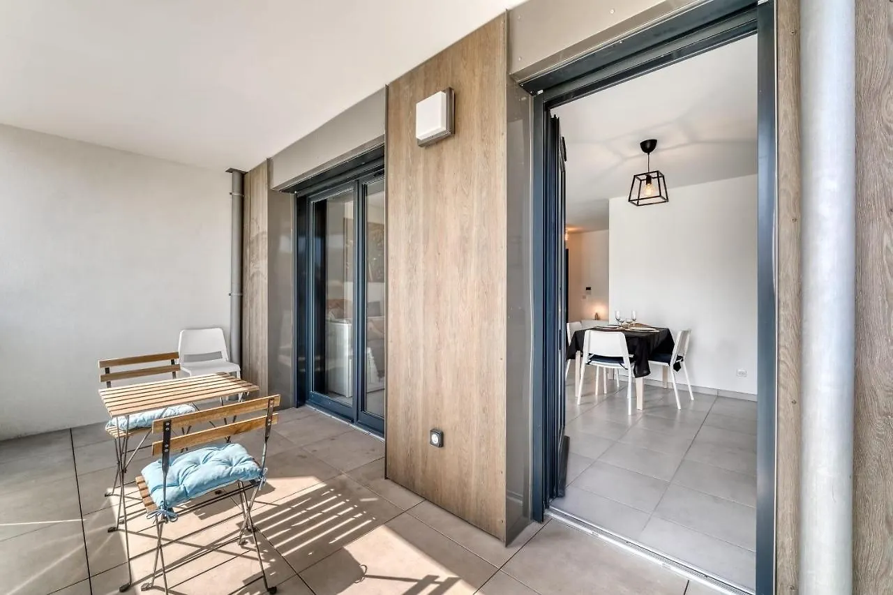 Apartment Emergence - Beautiful Studio For 2 People Balcony And Garage Annecy